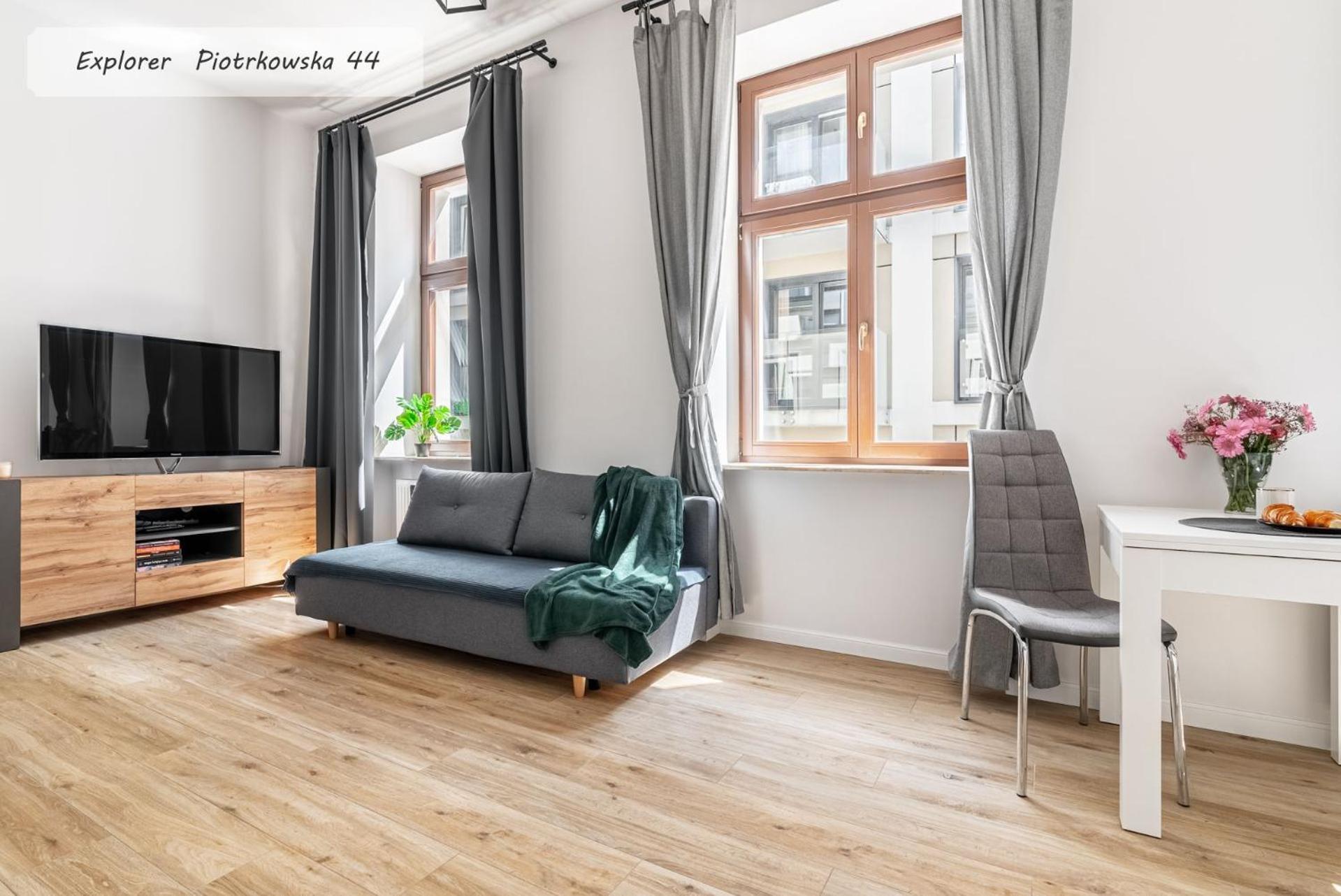 Regnum Noctis Piotrkowska 44 Appartement Łódź Buitenkant foto