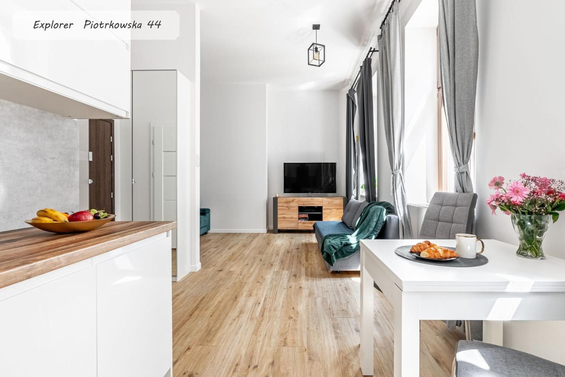 Regnum Noctis Piotrkowska 44 Appartement Łódź Buitenkant foto