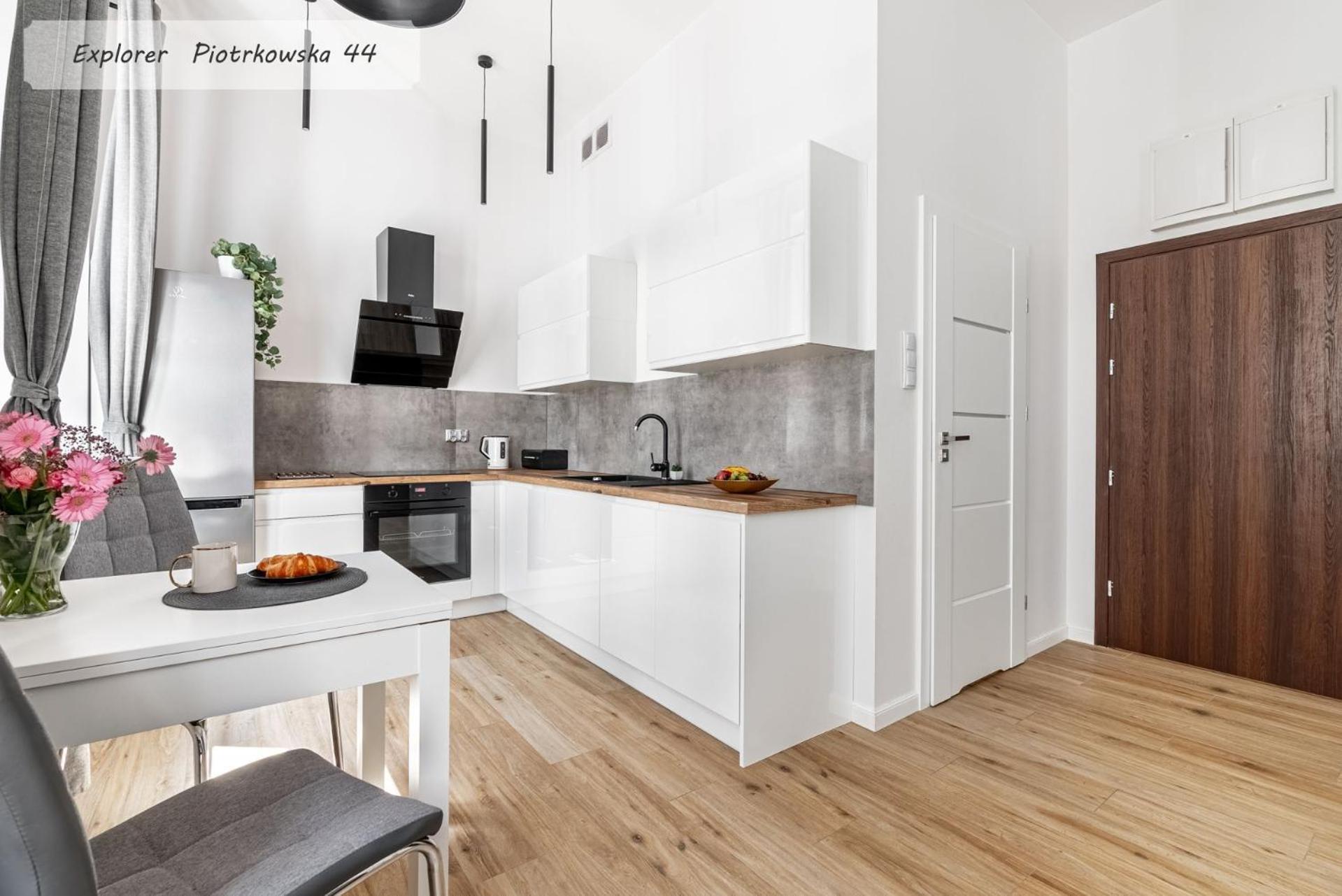 Regnum Noctis Piotrkowska 44 Appartement Łódź Buitenkant foto
